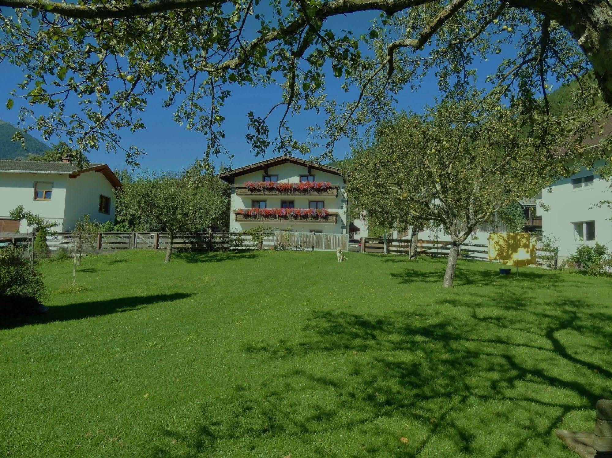 Apartament Gaestehaus Zwischenberger Obervellach Zewnętrze zdjęcie